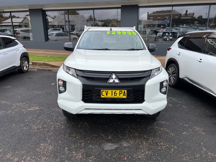 2020 MITSUBISHI TRITON GLX