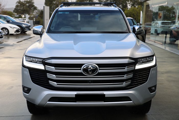 2023 TOYOTA LANDCRUISER LC300 SAHARA (4x4)