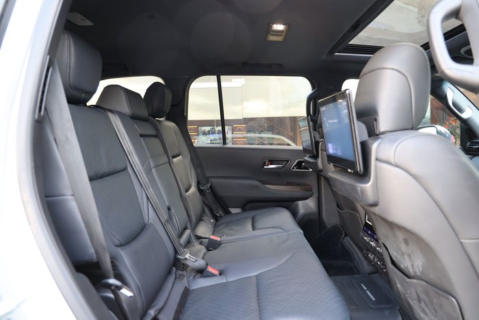 2023 TOYOTA LANDCRUISER LC300 SAHARA (4x4)