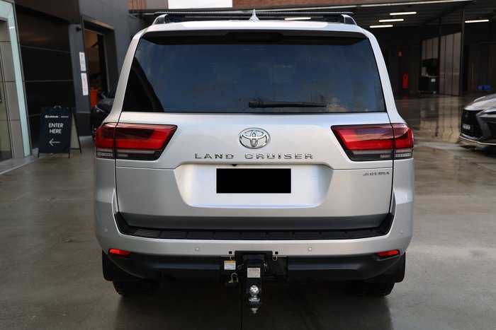 2023 TOYOTA LANDCRUISER LC300 SAHARA (4x4)
