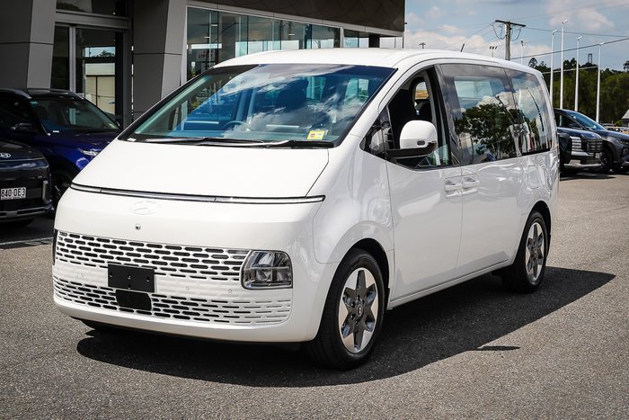 2025 Hyundai STARIA