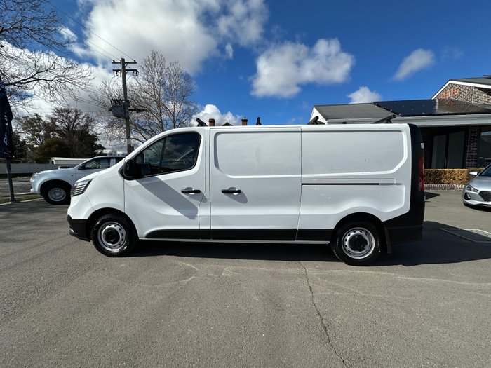 2023 RENAULT TRAFIC L2 LWB PREMIUM