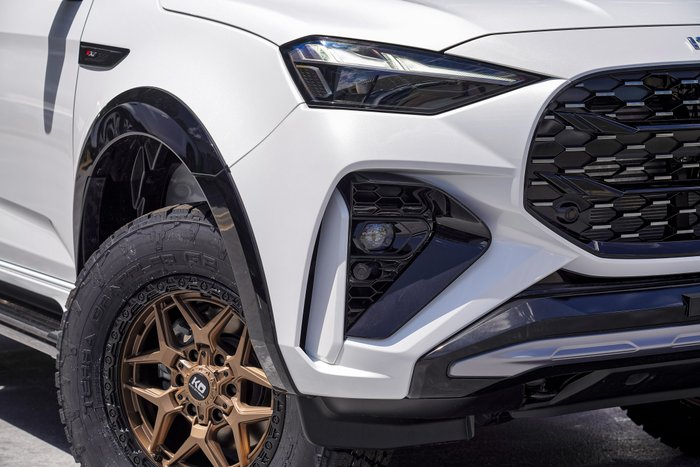 2025 Isuzu MU-X X-TERRAIN