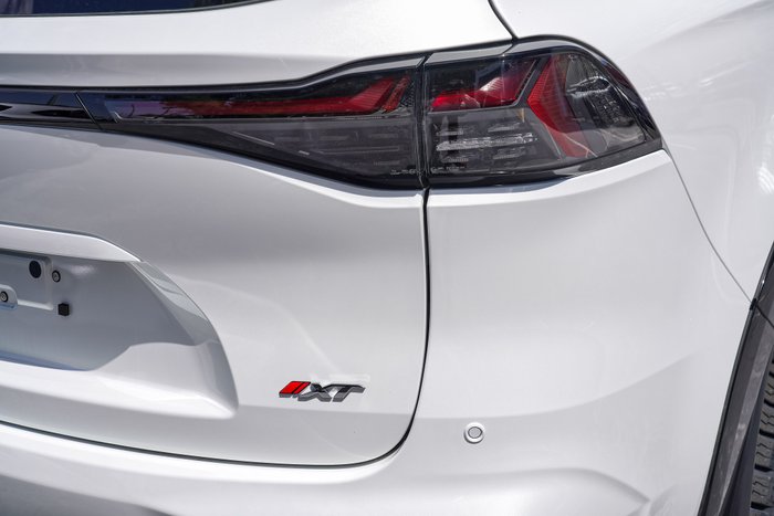 2025 Isuzu MU-X X-TERRAIN