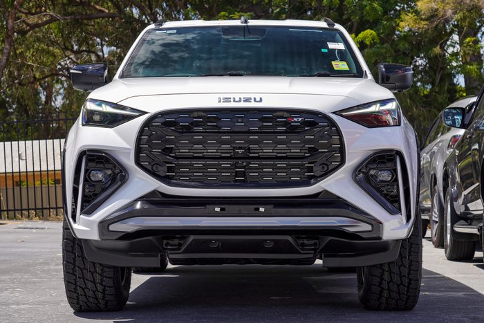 2025 Isuzu MU-X X-TERRAIN