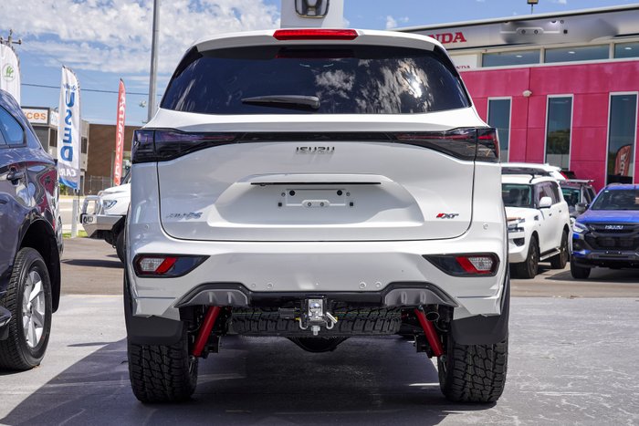 2025 Isuzu MU-X X-TERRAIN