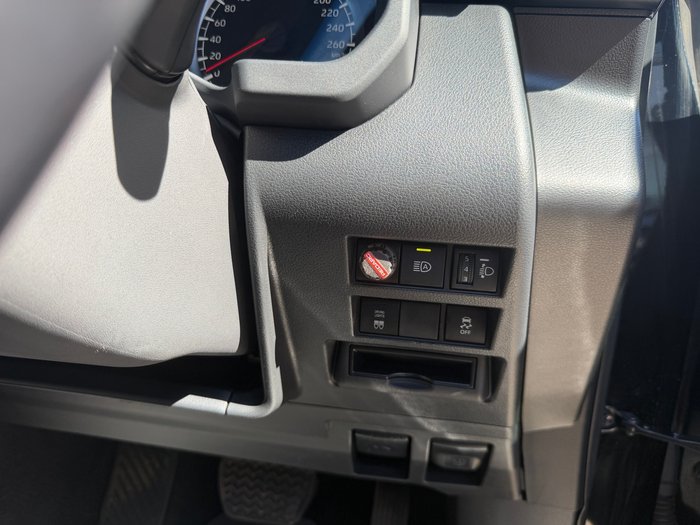 2022 Toyota LANDCRUISER GXL Black
