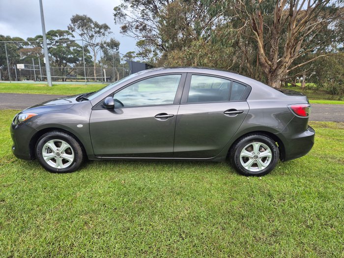 2013 Mazda 3 Neo