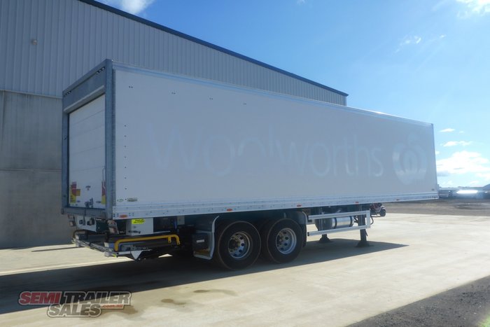 2015 Maxirans 16 Pallet Refrigerated Pantech with Tailgate Loader