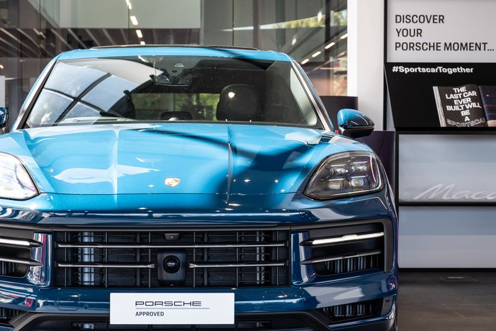 2023 Porsche Cayenne S E-Hybrid
