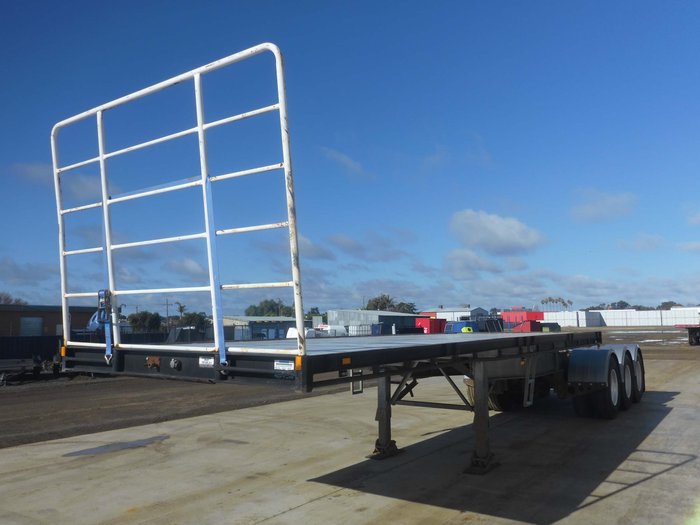 2005 Vawdrey 12 Pallet Flat Top A Trailer