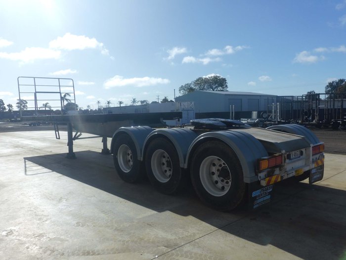 2005 Vawdrey 12 Pallet Flat Top A Trailer