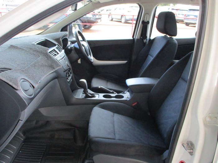 2015 Mazda BT-50 XT UP White