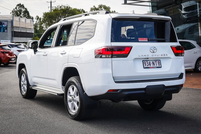 2025 Toyota LANDCRUISER GXL