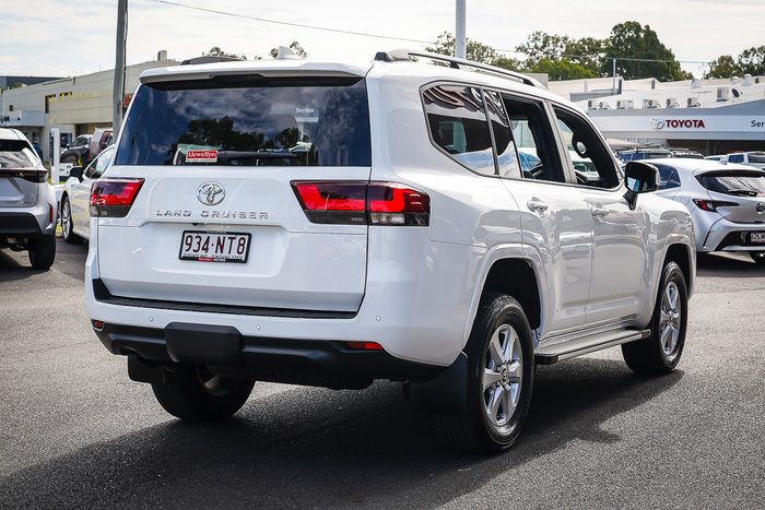 2025 Toyota LANDCRUISER GXL