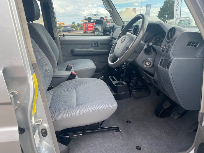 2014 TOYOTA LANDCRUISER GXL (4x4)