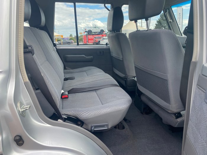 2014 TOYOTA LANDCRUISER GXL (4x4)