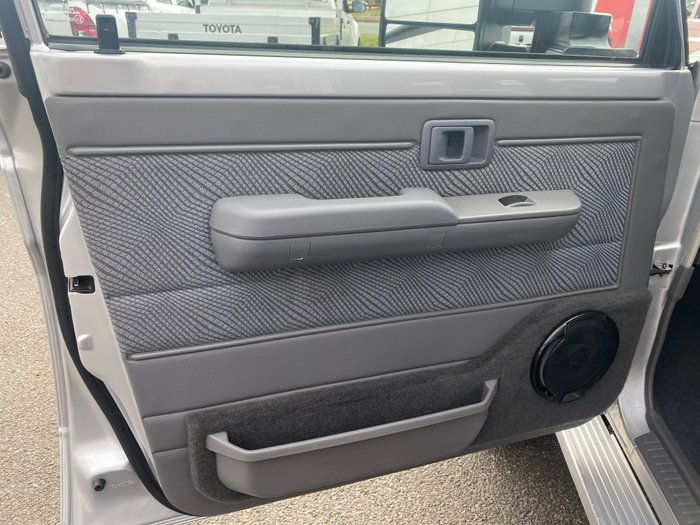 2014 TOYOTA LANDCRUISER GXL (4x4)