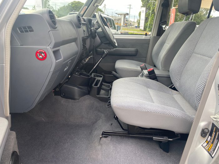 2014 TOYOTA LANDCRUISER GXL (4x4)