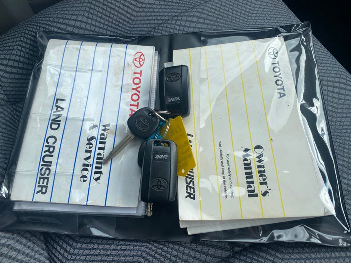 2014 TOYOTA LANDCRUISER GXL (4x4)