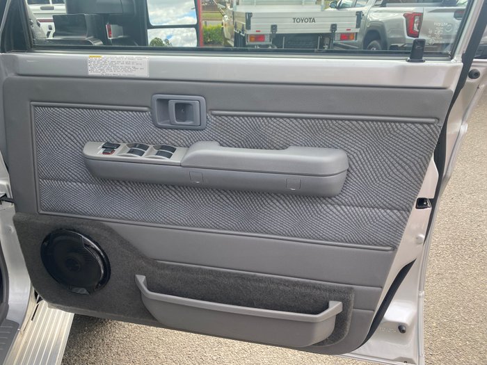 2014 TOYOTA LANDCRUISER GXL (4x4)