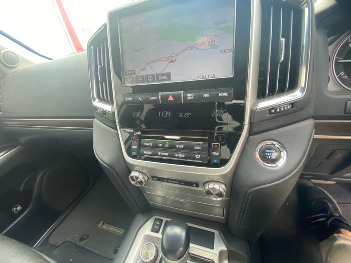 2016 Toyota Landcruiser VX (4x4)