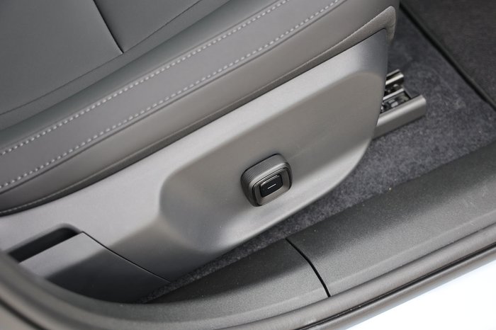 2026 Volvo EX30 Cross Country