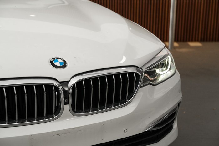 2018 BMW 5 Series 530d Luxury Line