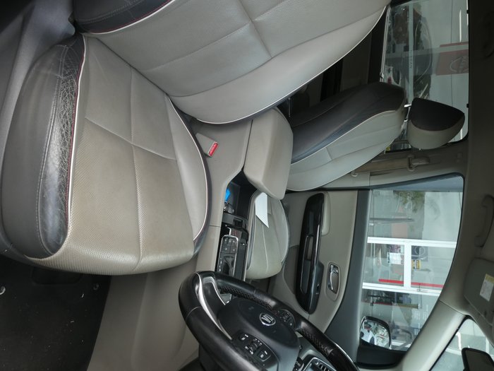 2015 Kia Carnival Platinum