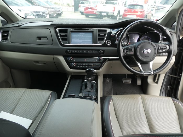 2015 Kia Carnival Platinum