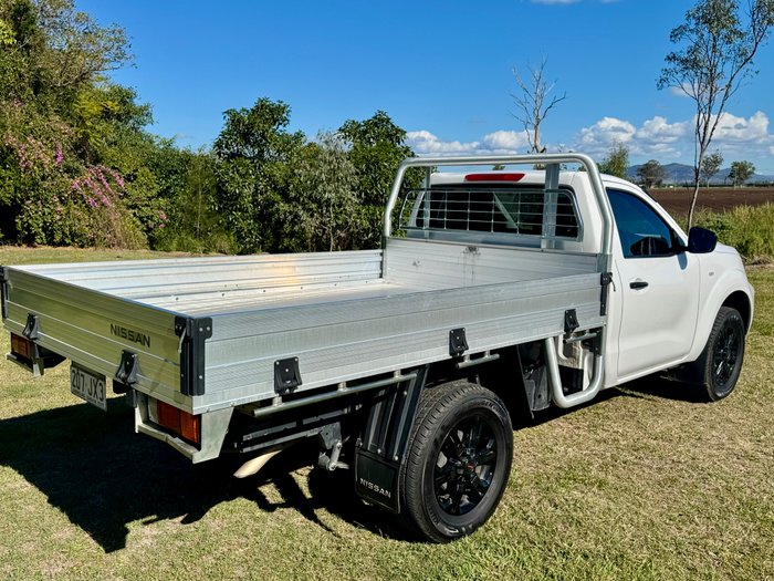 2024 NISSAN NAVARA SL