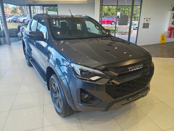 2025 ISUZU D-MAX XT
