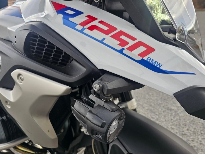 2022 BMW R1250GS Rallye  White