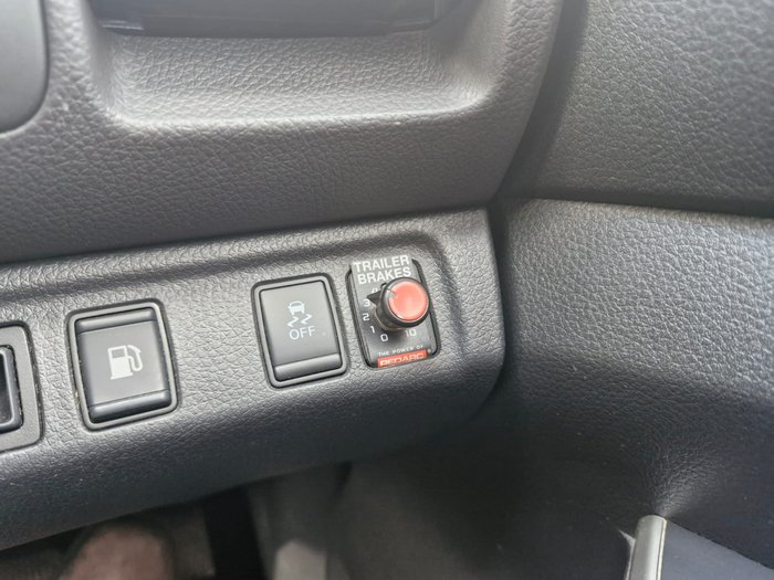 2019 NISSAN NAVARA ST-X (4x4) (LEATHER TRIM) 7 SP AUTOMATIC DUAL CAB P/UP DT4