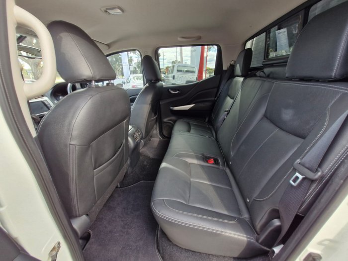 2019 NISSAN NAVARA ST-X (4x4) (LEATHER TRIM) 7 SP AUTOMATIC DUAL CAB P/UP DT4