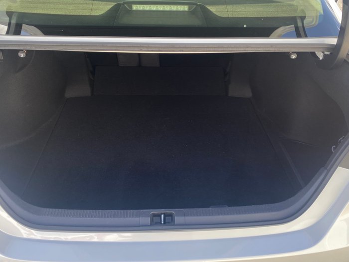 2020 Toyota Camry Hybrid