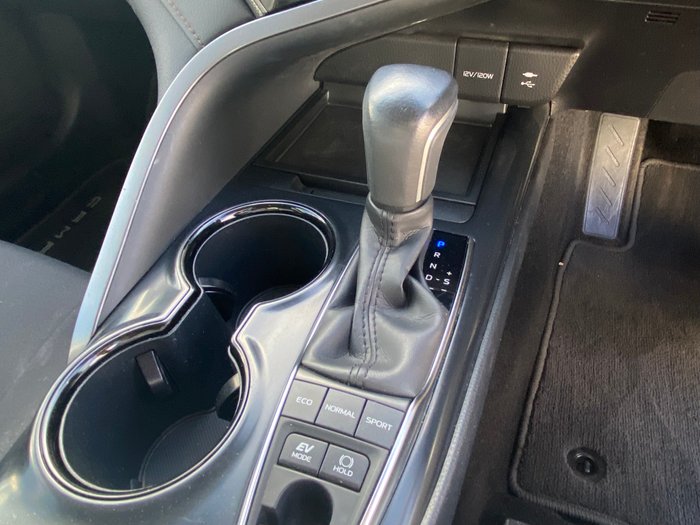 2020 Toyota Camry Hybrid