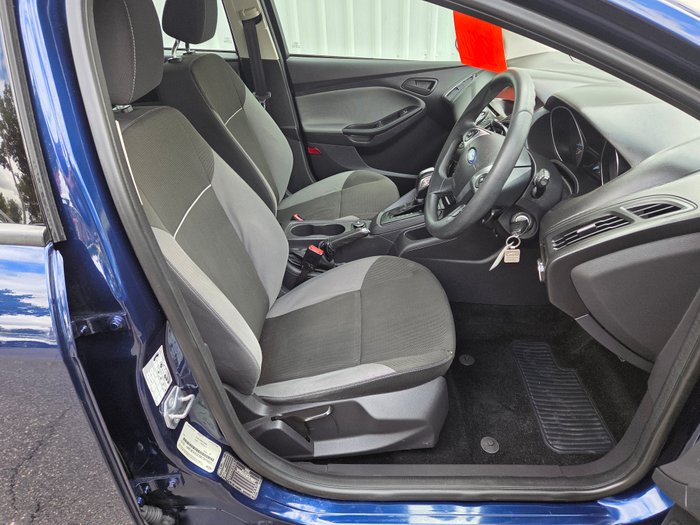 2012 Ford Focus Ambiente LW INK BLUE