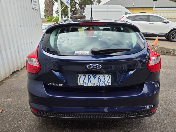 2012 Ford Focus Ambiente LW INK BLUE