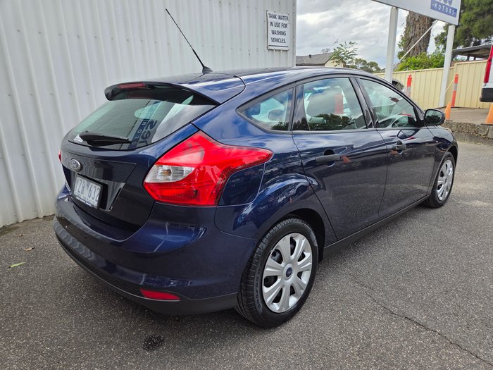 2012 Ford Focus Ambiente LW INK BLUE