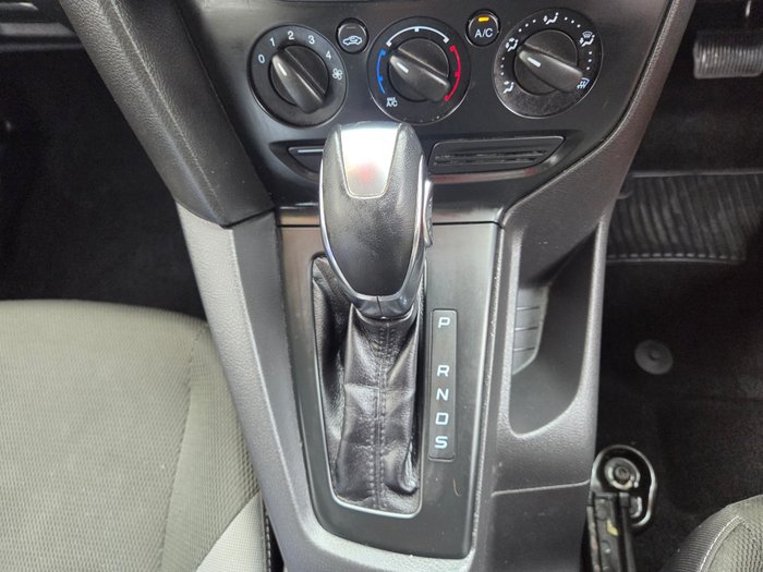 2012 Ford Focus Ambiente LW INK BLUE