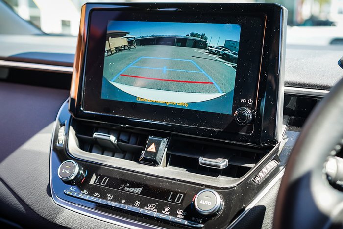 2025 Toyota COROLLA SX