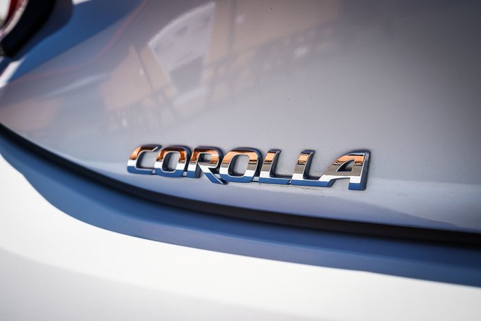 2025 Toyota COROLLA SX