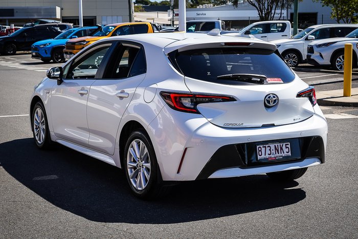 2025 Toyota COROLLA SX