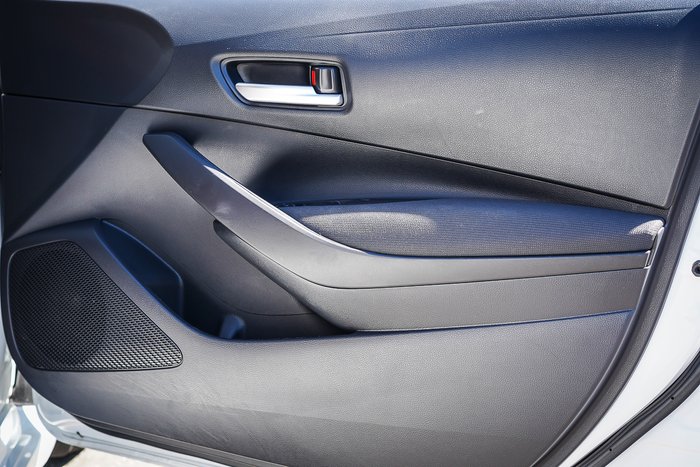 2025 Toyota COROLLA SX