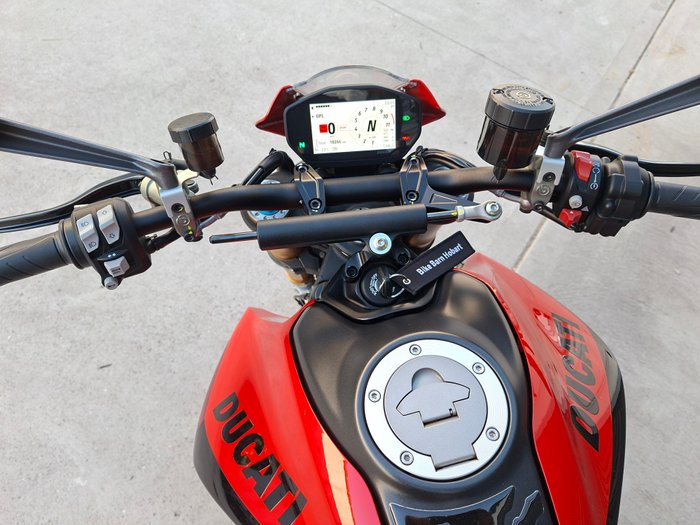 2024 Ducati Monster SP