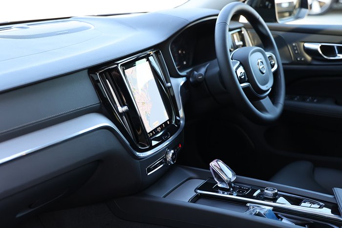 2024 Volvo V60 Cross Country Ultra B5 Bright