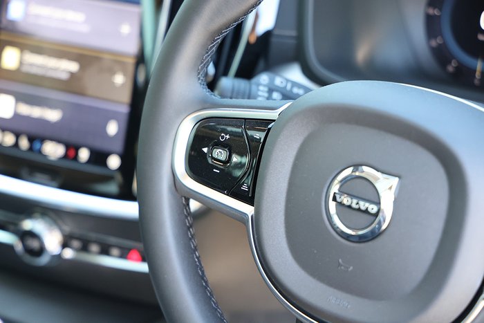 2024 Volvo V60 Cross Country Ultra B5 Bright