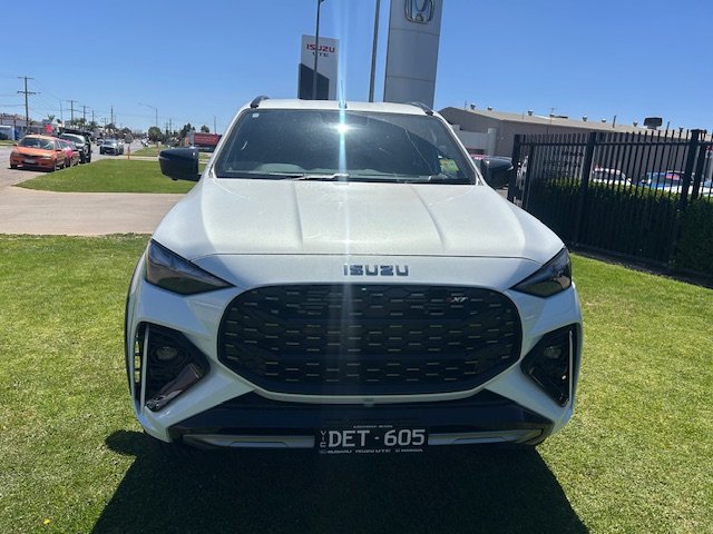 2025 Isuzu MU-X X-TERRAIN MY25 MOONSTONE WHITE