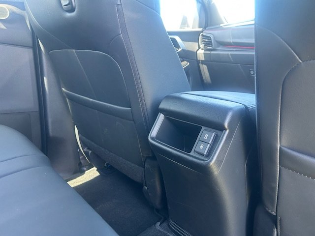 2025 Isuzu MU-X X-TERRAIN MY25 MOONSTONE WHITE